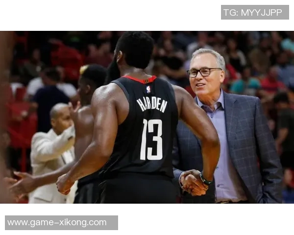 鲍威尔谈与阿德巴约的合作默契培养过程与未来展望