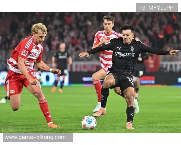 莱比锡全力追逐门兴中场赖茨夏窗首选目标再度引发关注 莱比锡全力追逐门兴中场赖茨夏窗首选目标再度引发关注